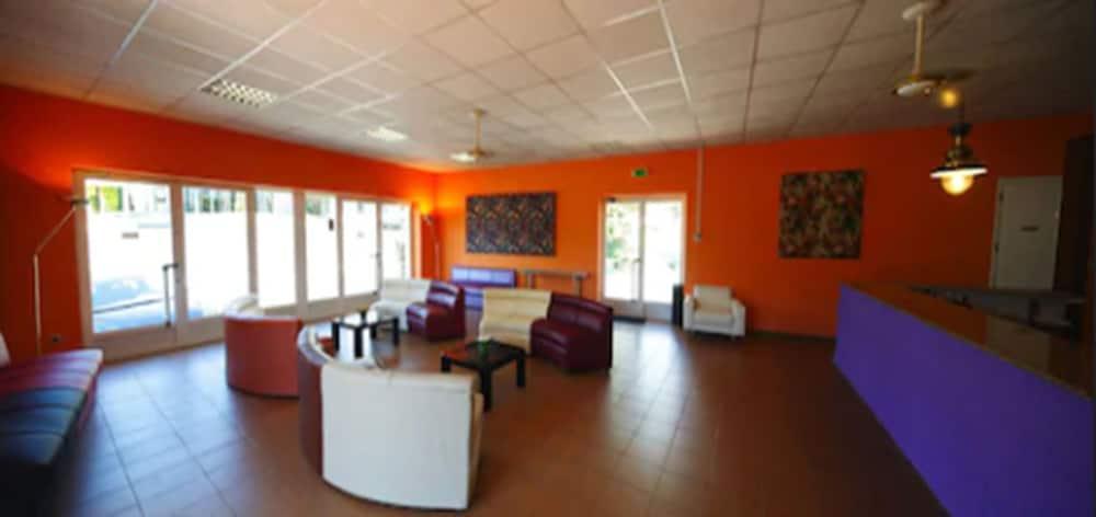 Pension Compostela Inn Cacheiras Bagian luar foto