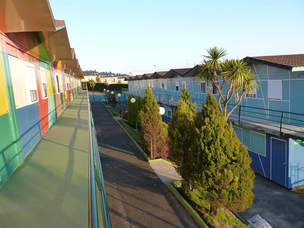Pension Compostela Inn Cacheiras Bagian luar foto