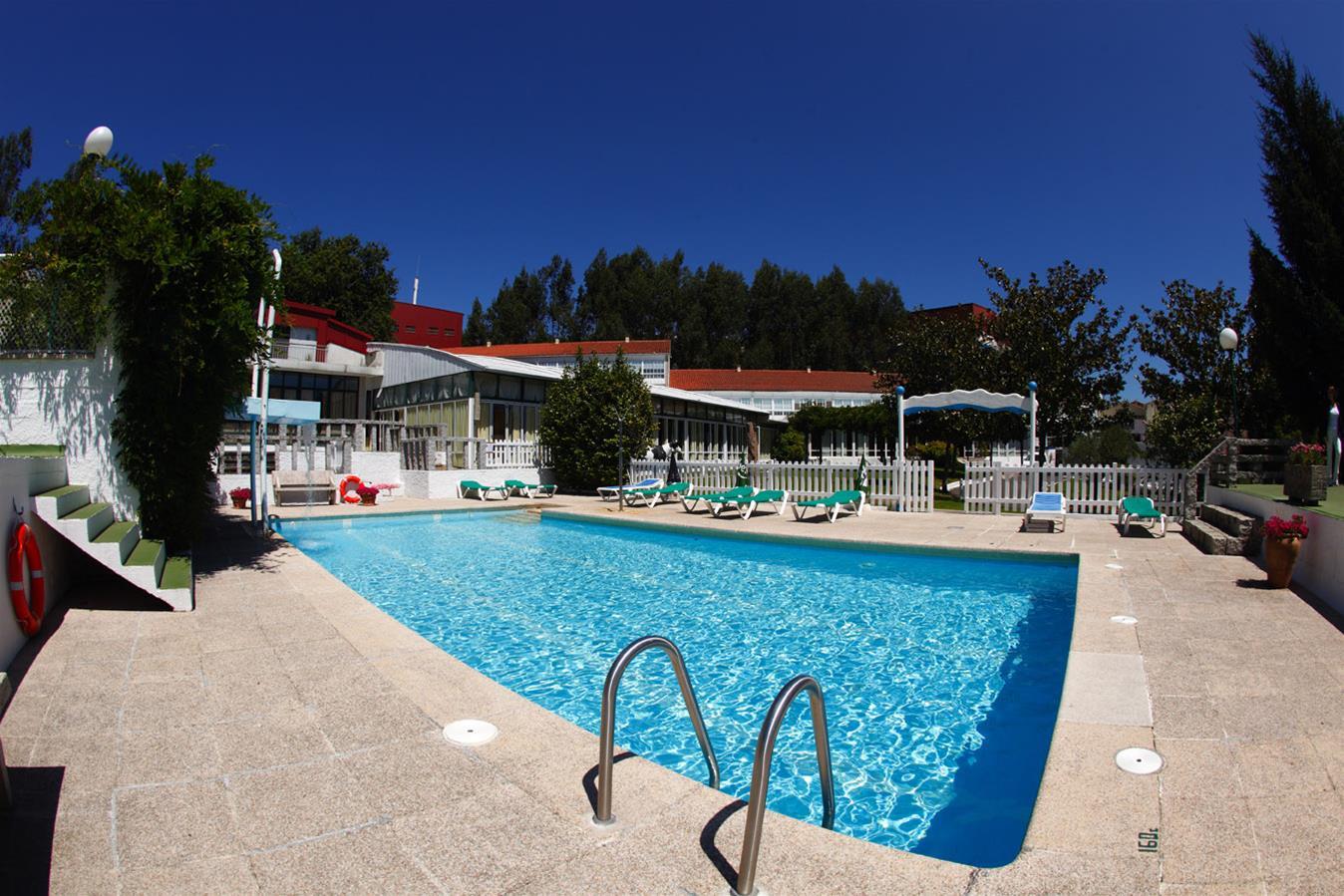 Pension Compostela Inn Cacheiras Bagian luar foto