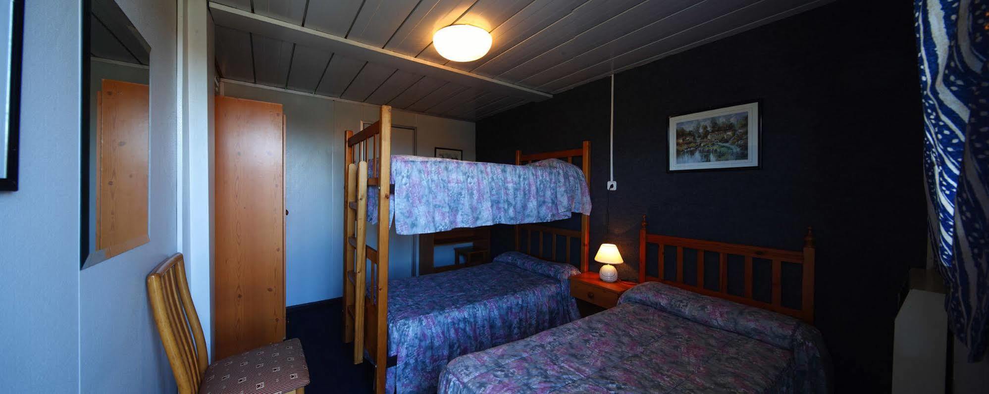 Pension Compostela Inn Cacheiras Bagian luar foto